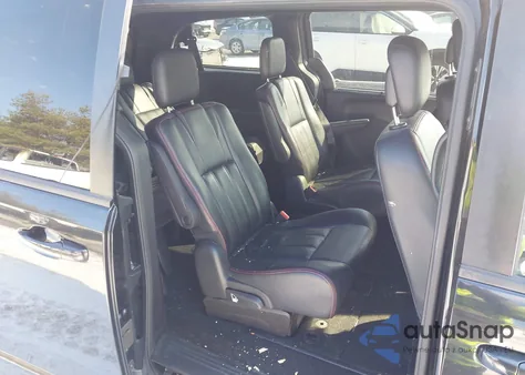 2018 Dodge Grand Caravan Gt z USA, uszkodzony, nr VIN 2C4RDGEG3JR282992